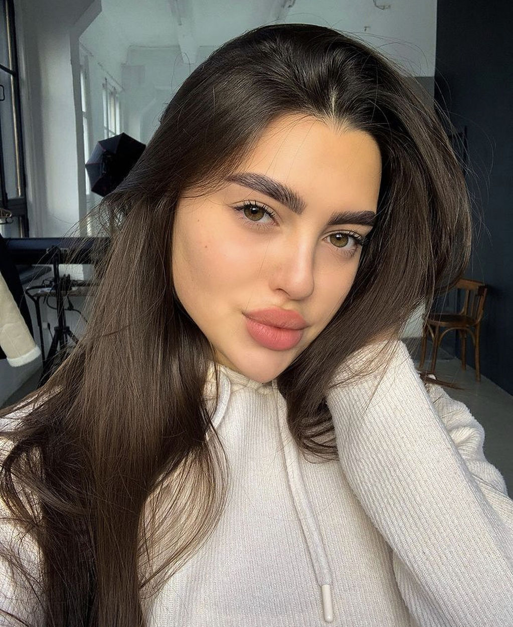 Кристина индивидуалка Питера у метро Площадь Восстания реальные индивидуалки санкт петербург