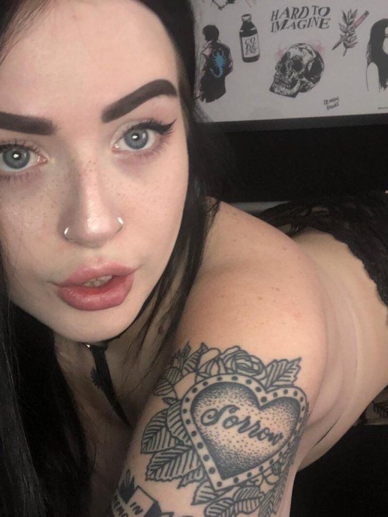 Лана проститутка интим салон Санкт-Петербурга у метро Обухово 