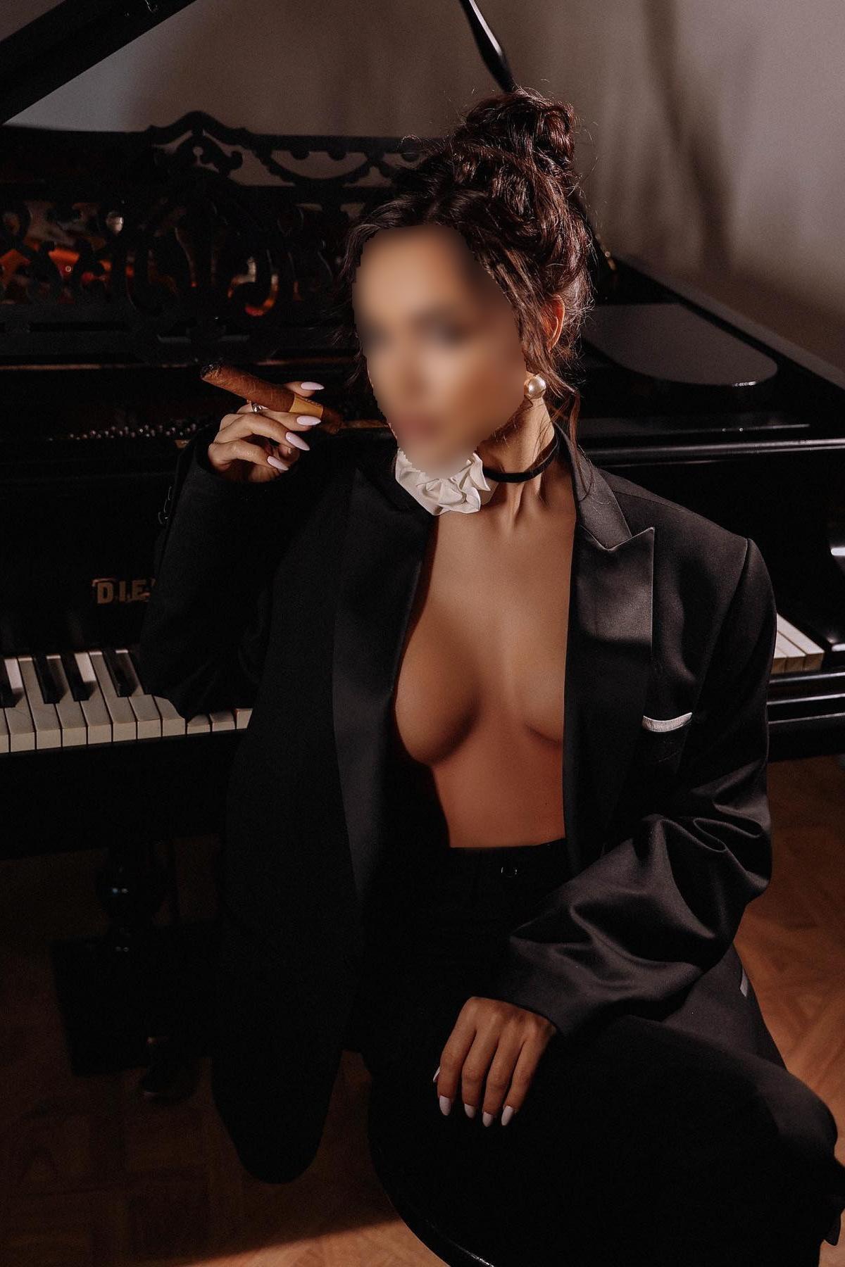 Юлия индивидуалка СПб у метро Маяковская индивидуалки спб с видео